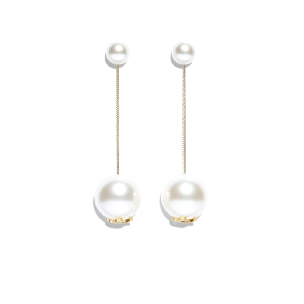 Sold💯Chanel Pearl Earrings